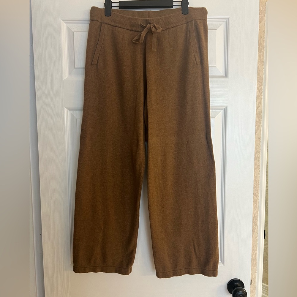 Gap Sweater Pants, Size Medium Petite